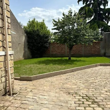 Le Petit Moret Joinville-le-Pont Exterior photo